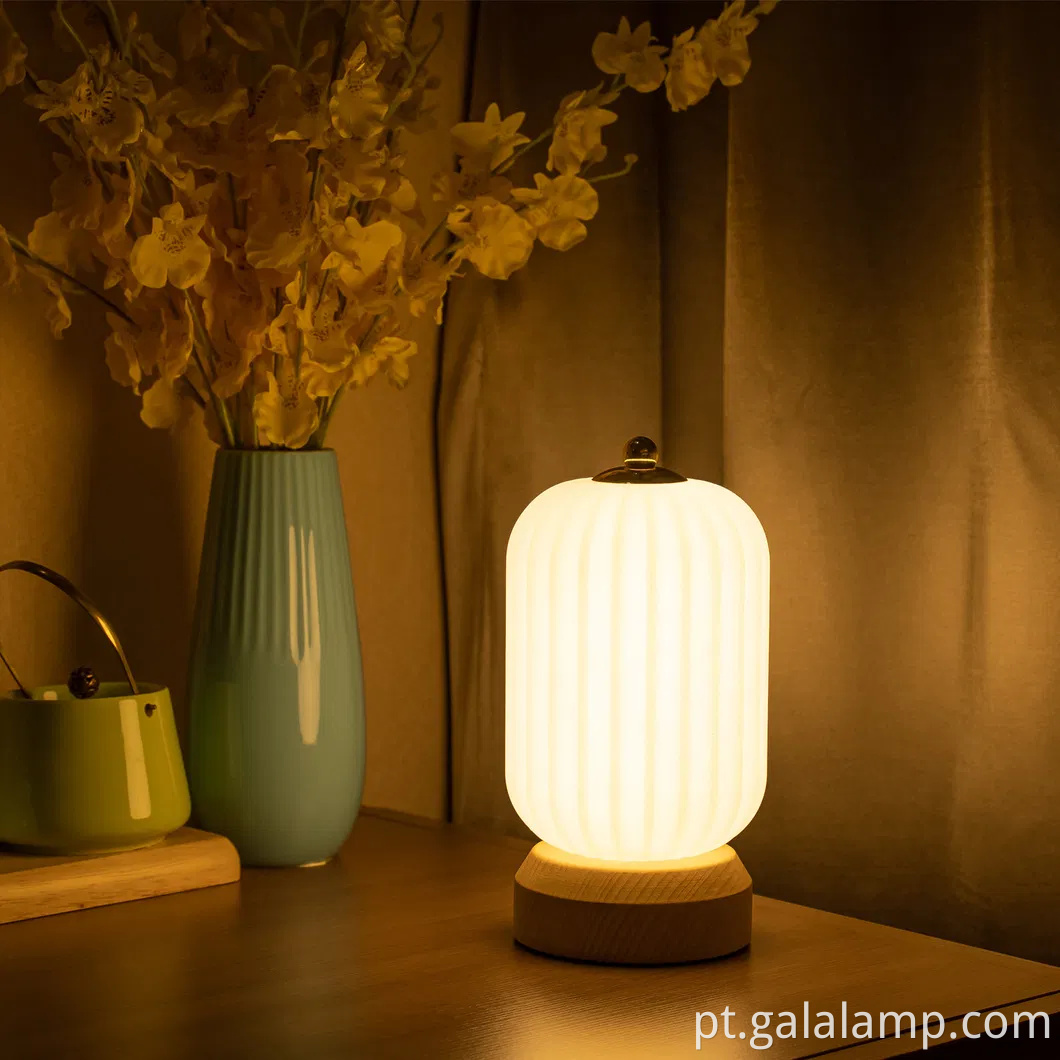 Luz de mesa de lanterna elegante para design doméstico contemporâneo